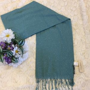 New Tommy Bahama Scarf 🧣